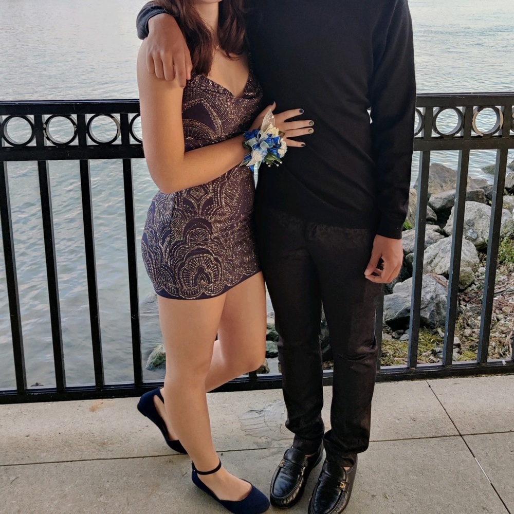 BEAUTIFUL navy/rose gold dress